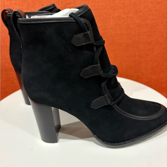 Lauren Ralph Lauren Black Heeled Mabel Boots NWT - Picture 3 of 15